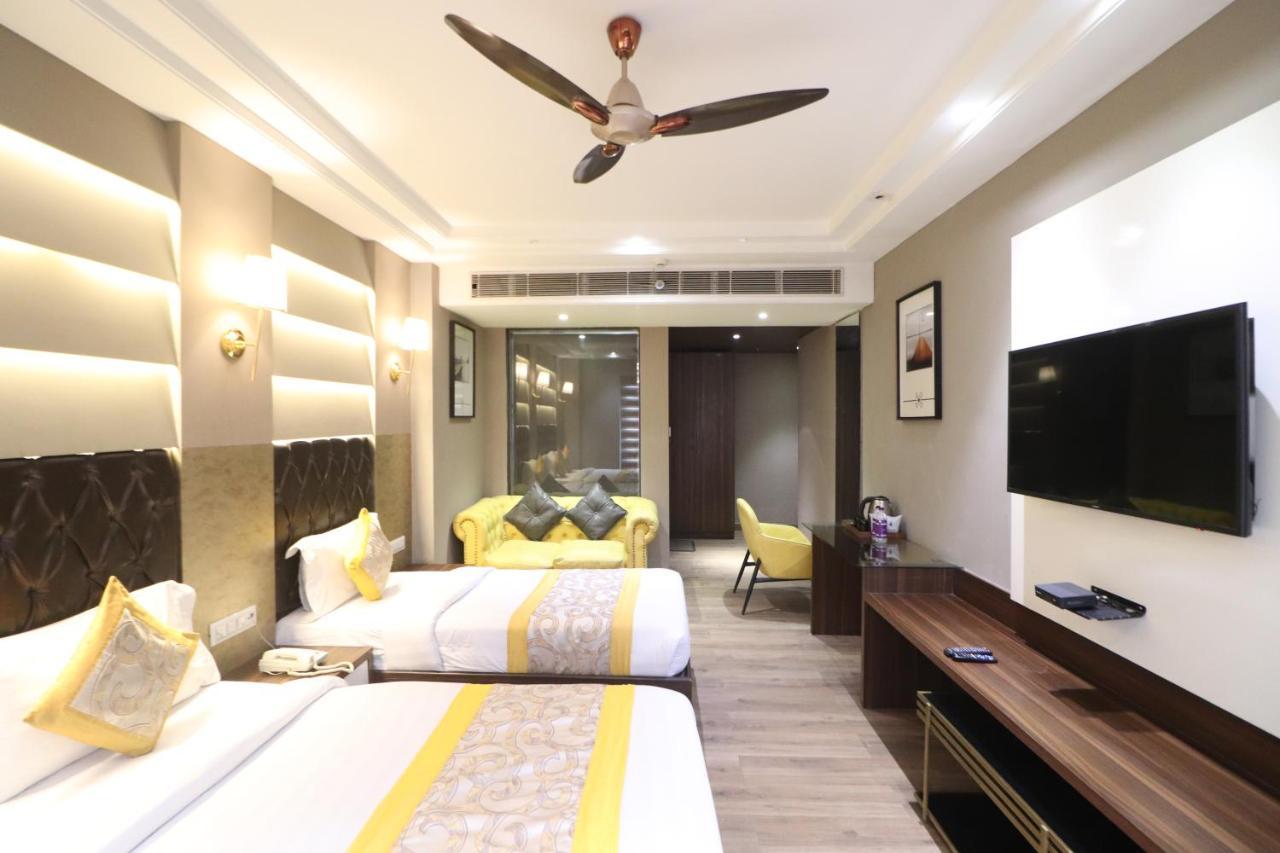 Oak Plaza New Delhi- Homely Atmosphere Extérieur photo